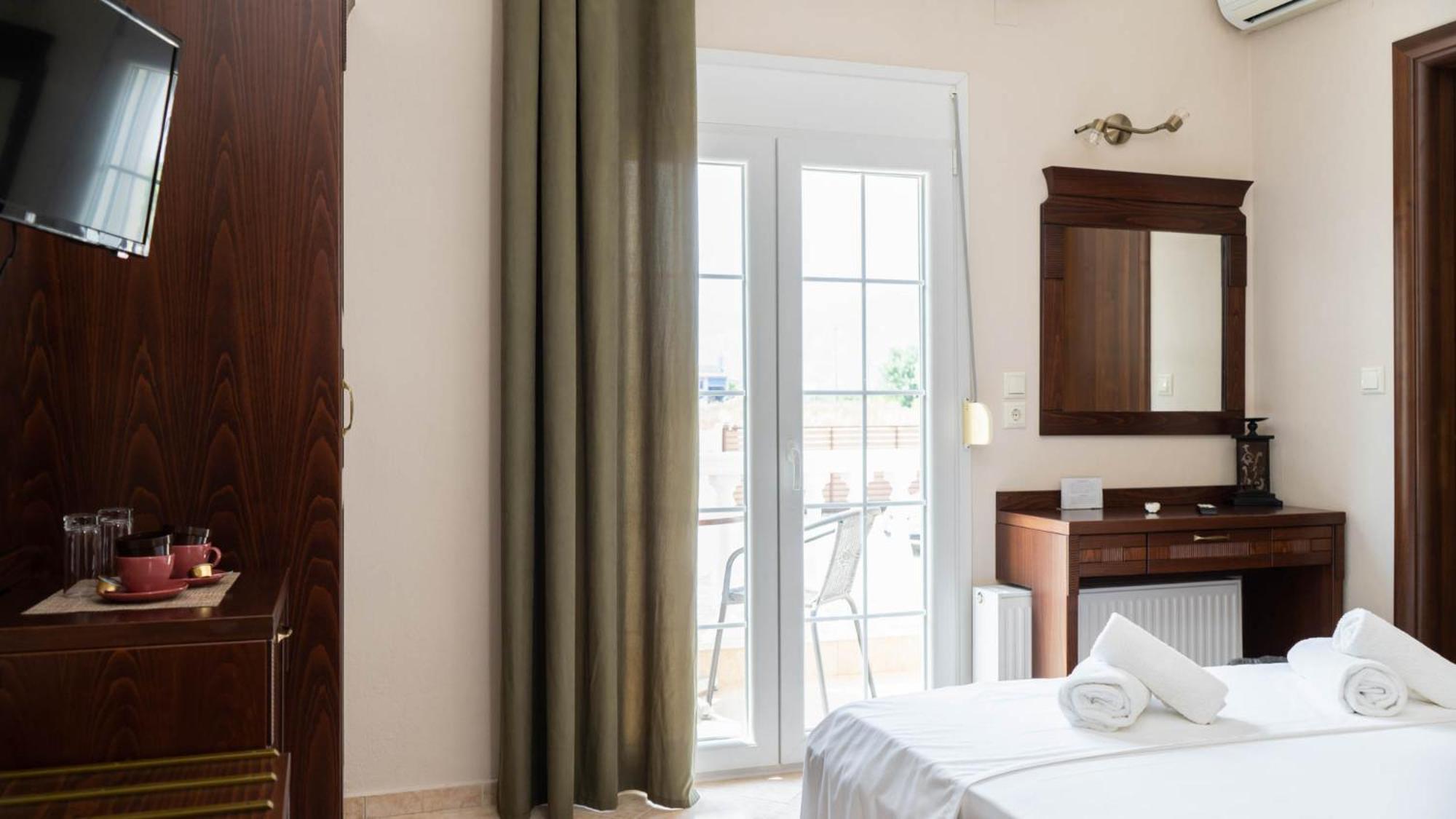 Spilaio At Meteora Hotel Kalampáka Ngoại thất bức ảnh