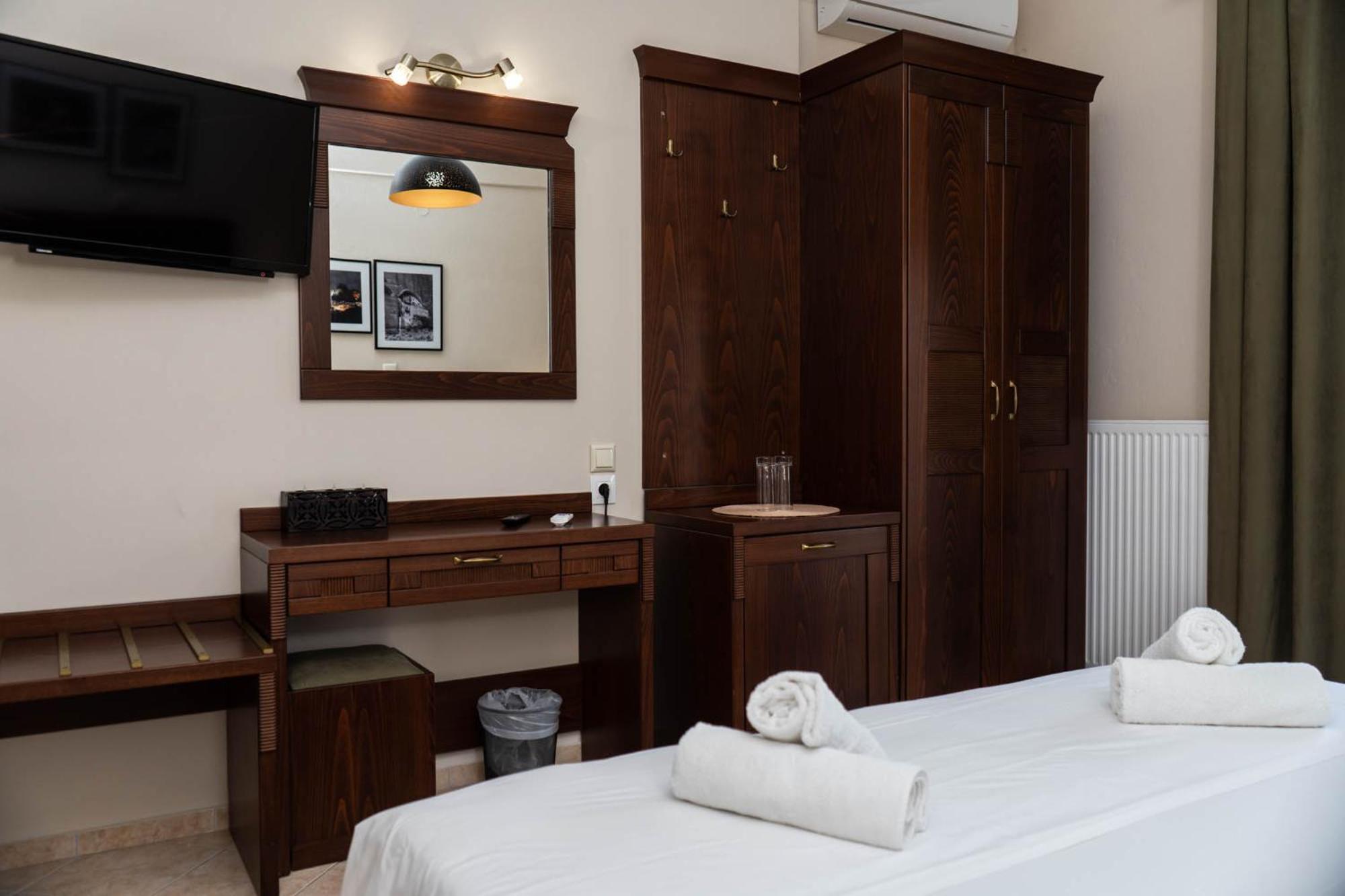 Spilaio At Meteora Hotel Kalampáka Phòng bức ảnh